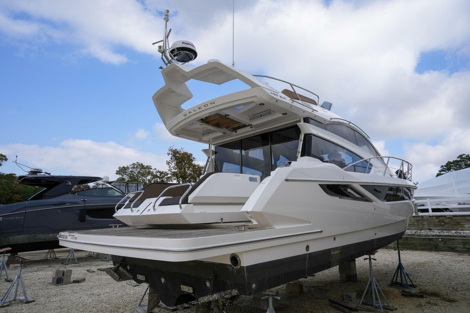 2017 Galeon 43 SKY