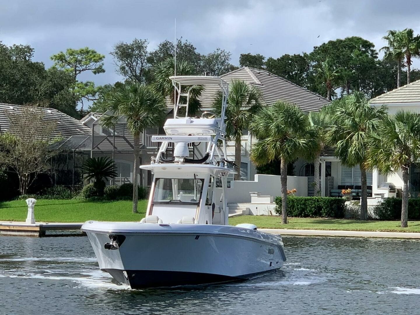 Everglades 32 Dauntless 325CC- Profile