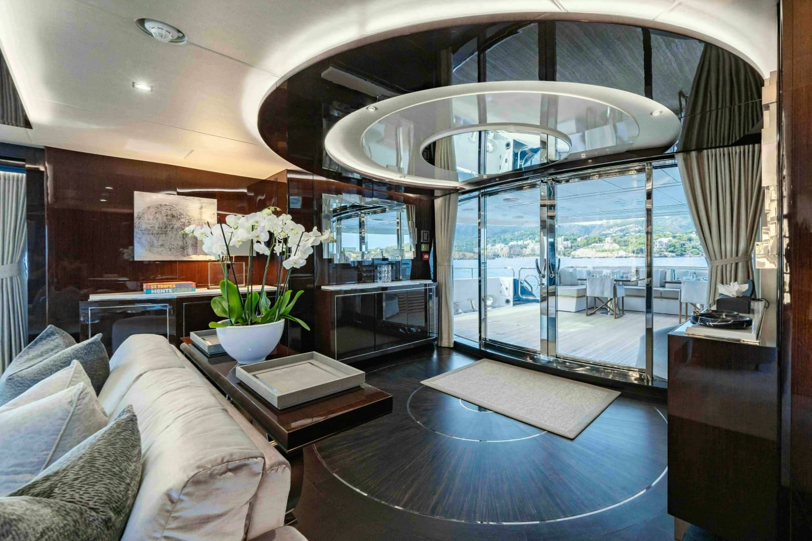 2016 Sunseeker Sunseeker 131 Yacht