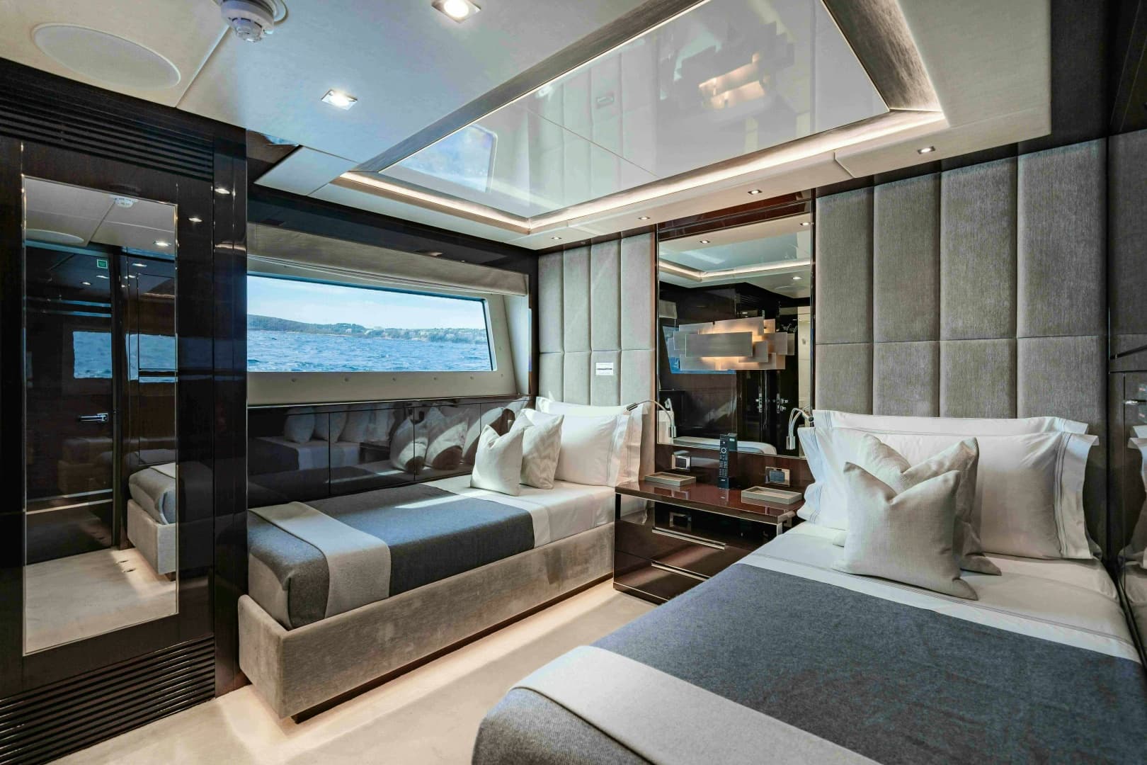 2016 Sunseeker Sunseeker 131 Yacht