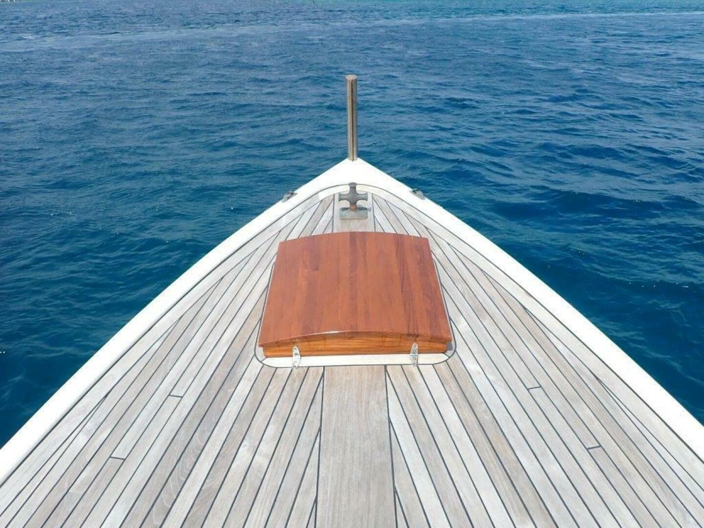 Launch 45 BLUE JACKET -Bow