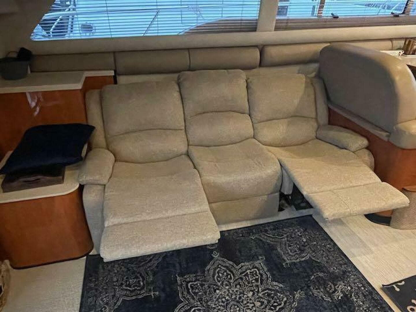 1999 Sea Ray 480 Sedan Bridge