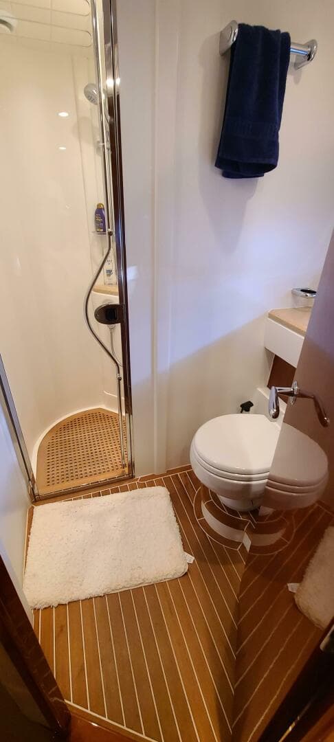 2006 Viking Sport Cruisers 61 Flybridge