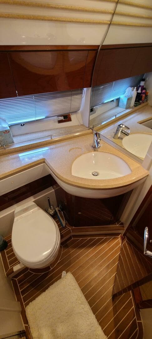 2006 Viking Sport Cruisers 61 Flybridge