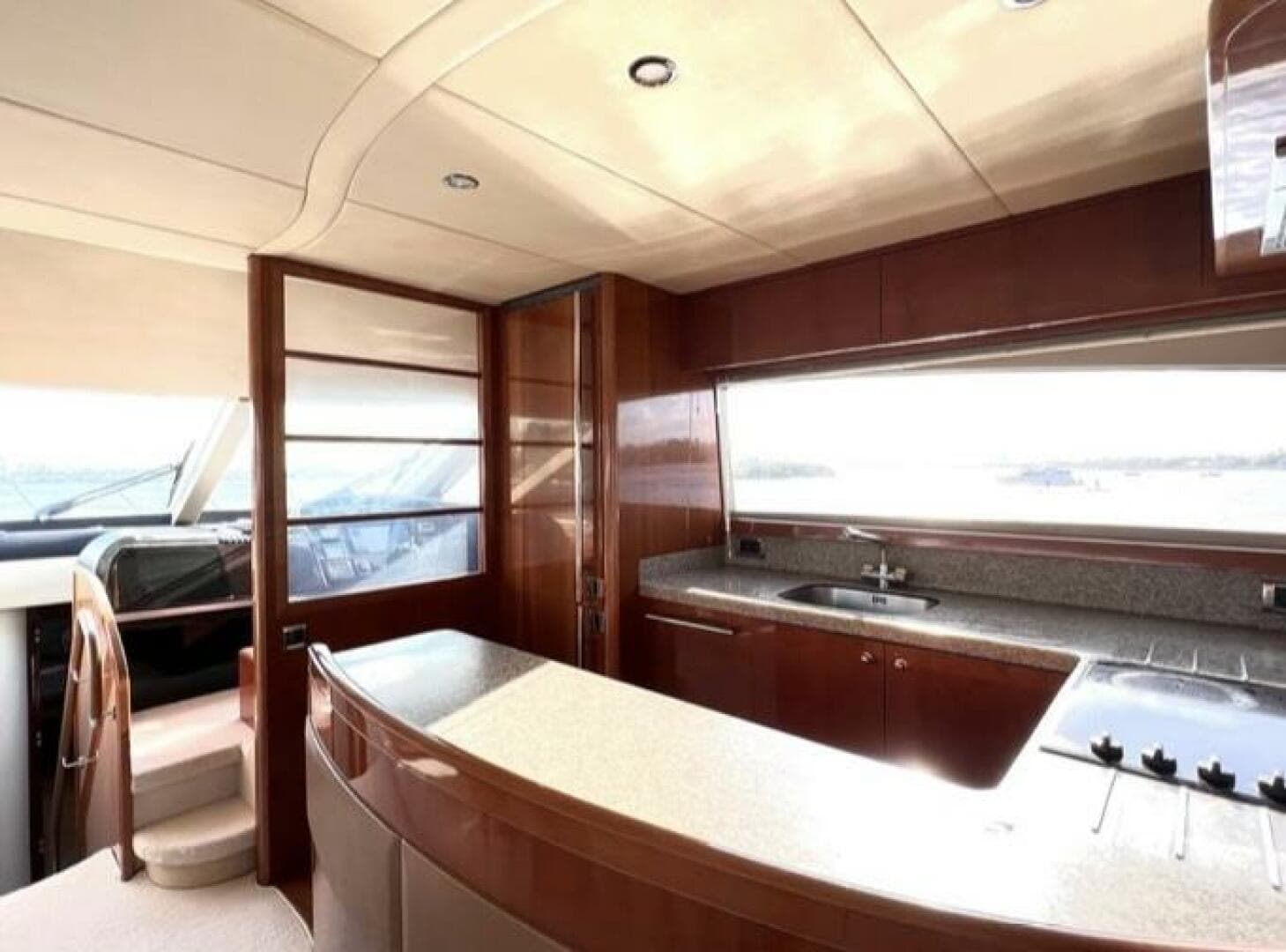 2008 Viking Princess 67 Flybridge