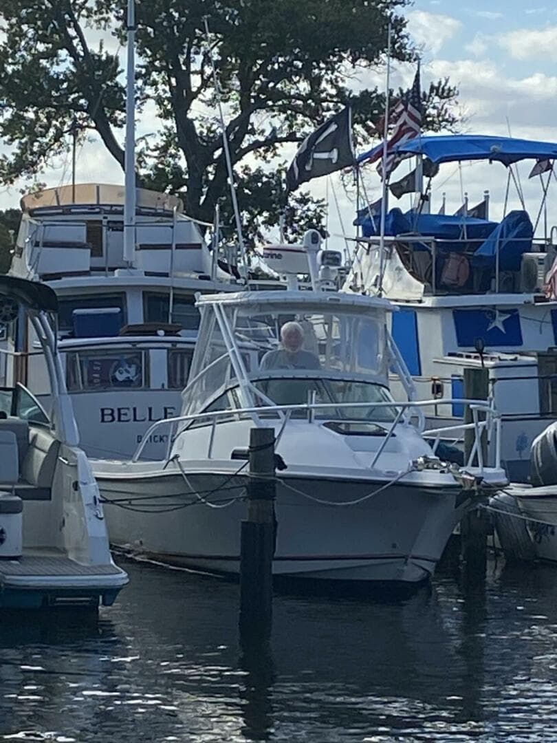 1999 Bayliner 2052 Trophy