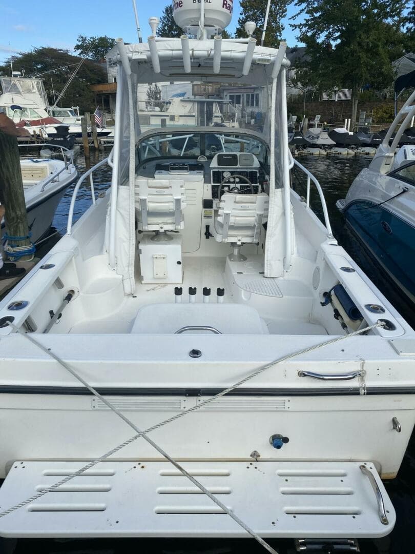 1999 Bayliner 2052 Trophy