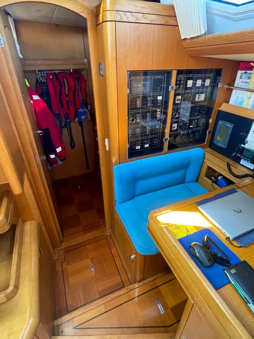2003 Oyster Yachts 