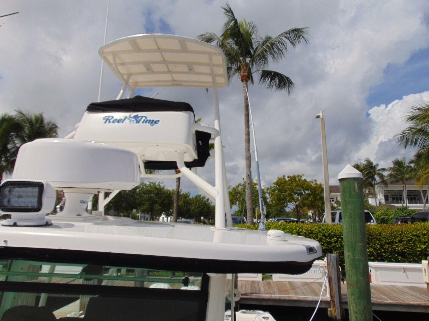 2013 Boston Whaler 370 Outrage