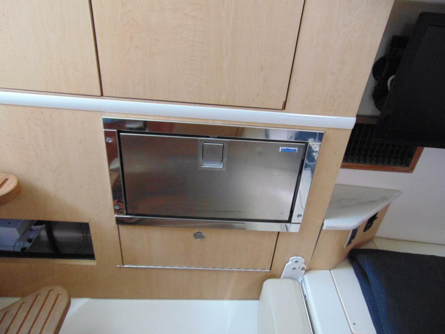 2013 Boston Whaler 370 Outrage