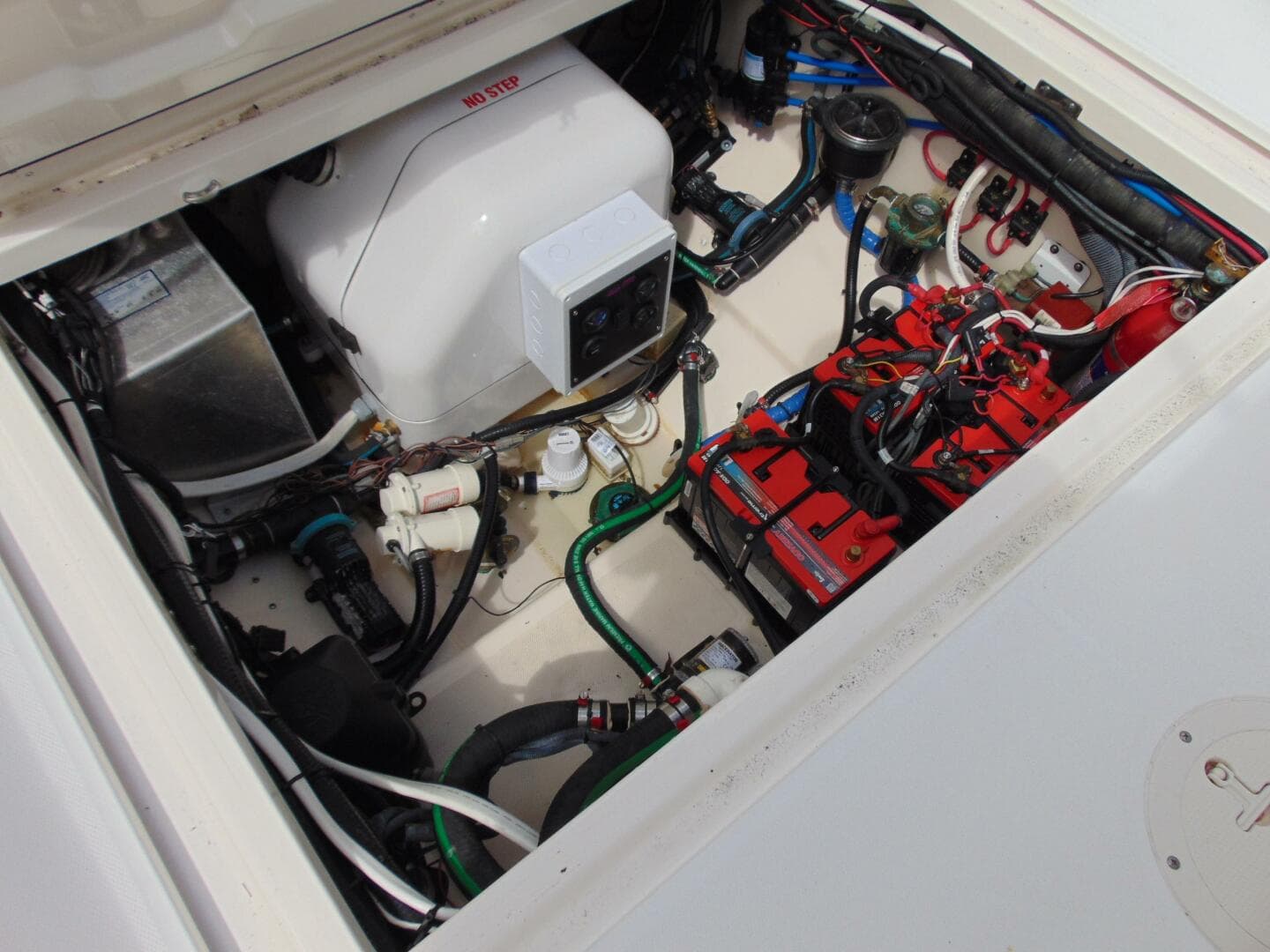 2013 Boston Whaler 370 Outrage