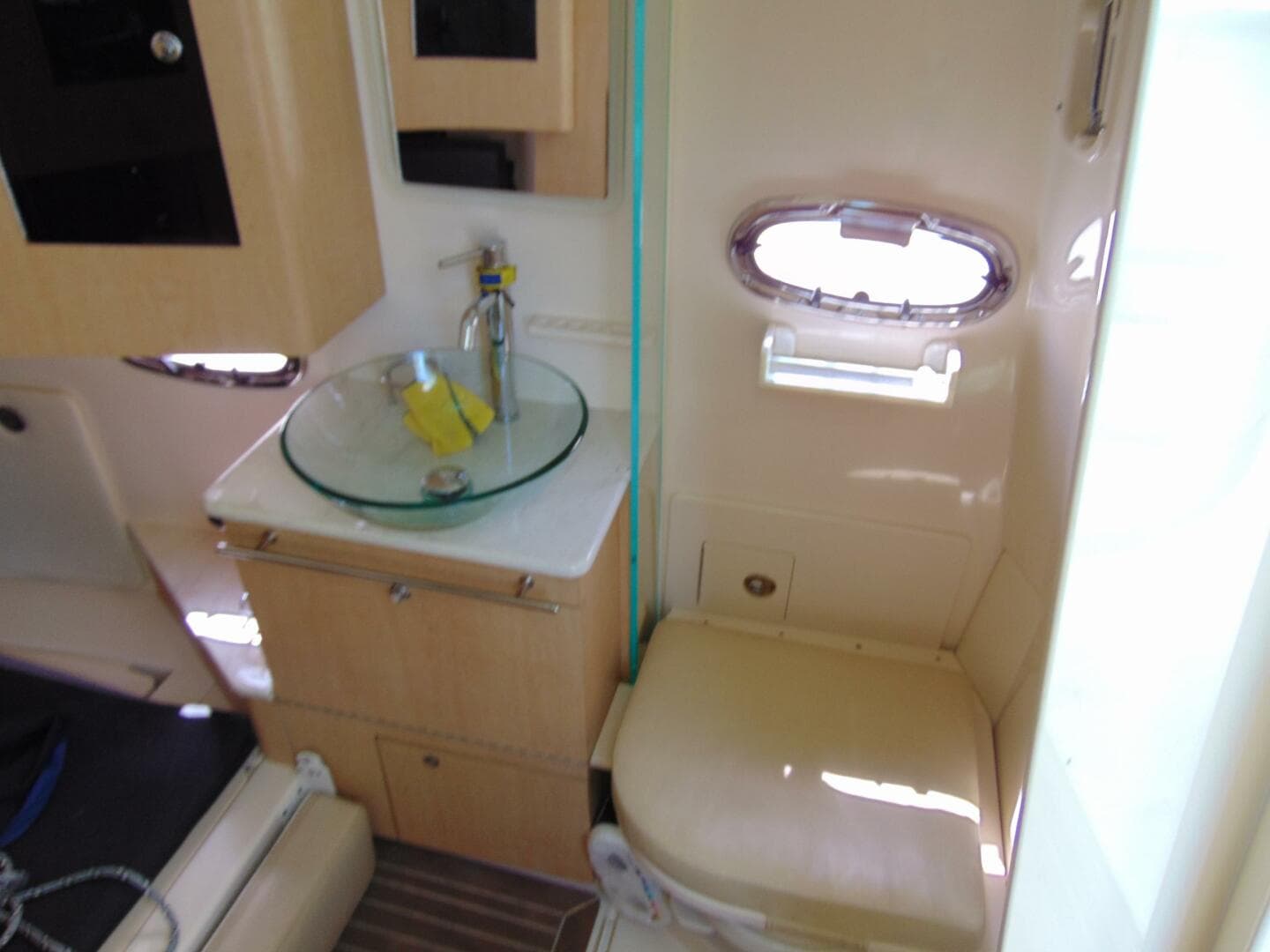 2013 Boston Whaler 370 Outrage