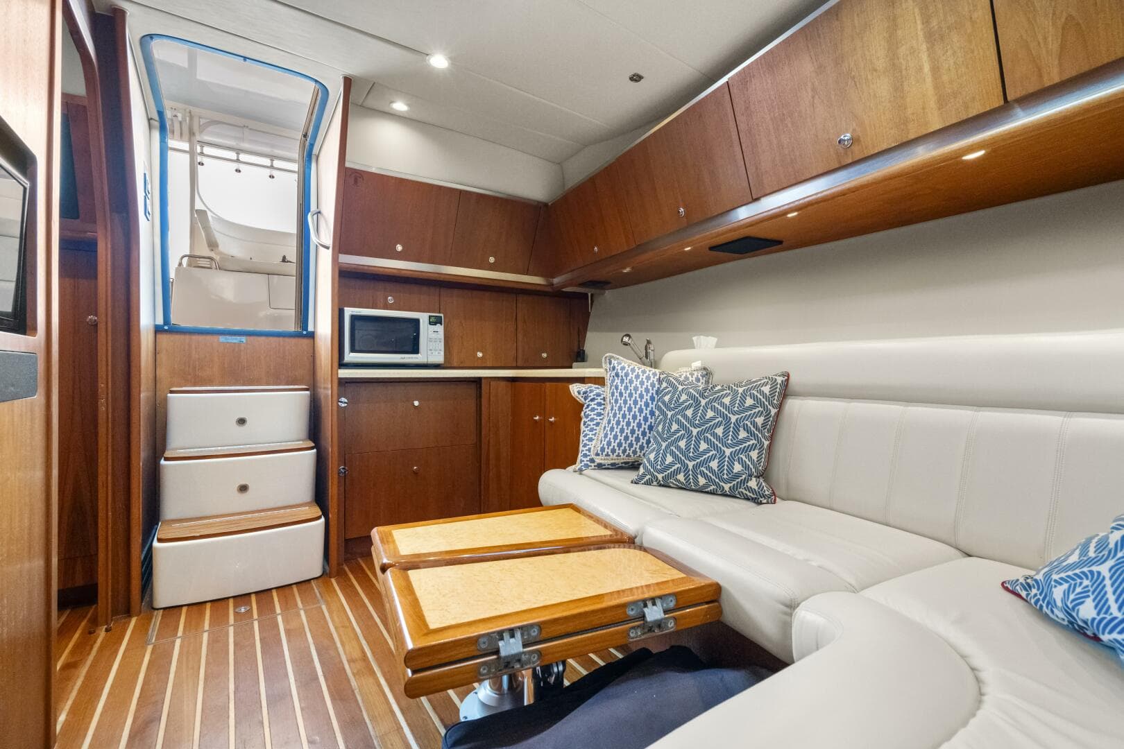 2007 Tiara Yachts 4200 Open