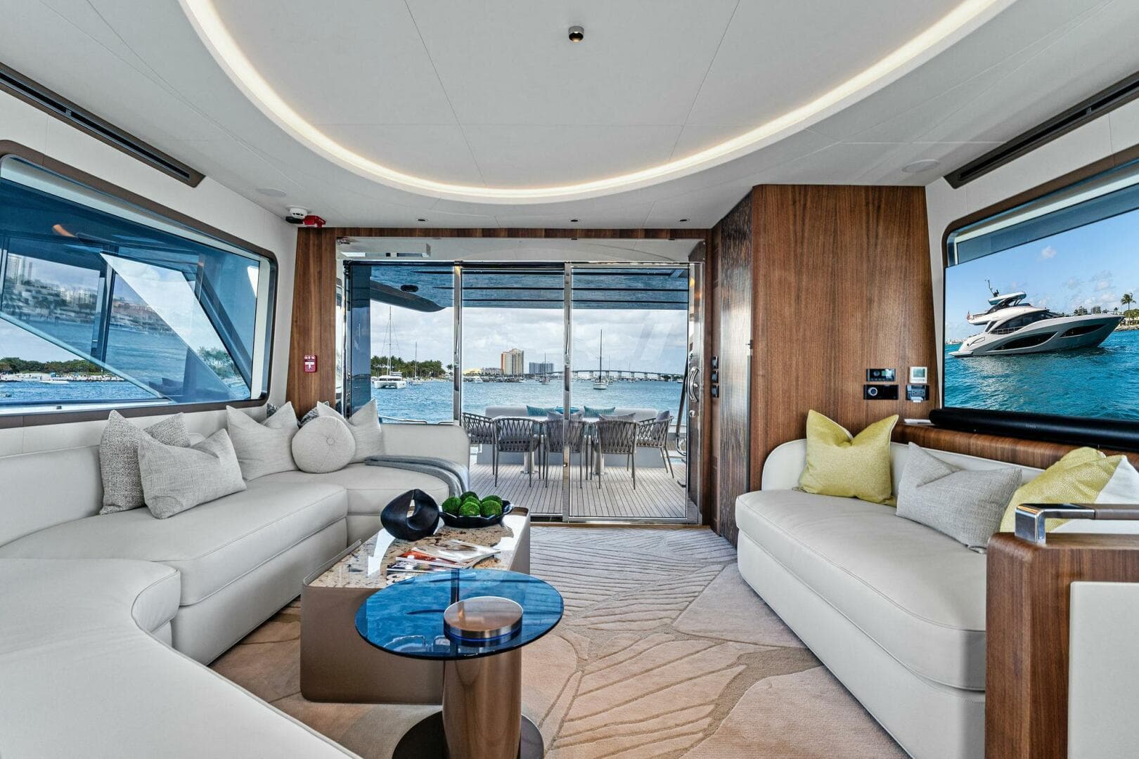 2024 Aquitalia Yachts Flybridge