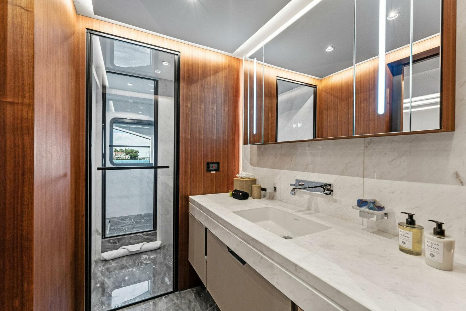 2024 Aquitalia Yachts Flybridge