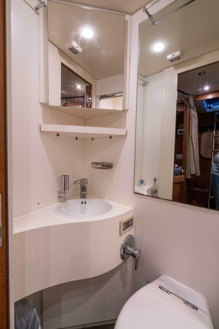 2005 Sanlorenzo SL82