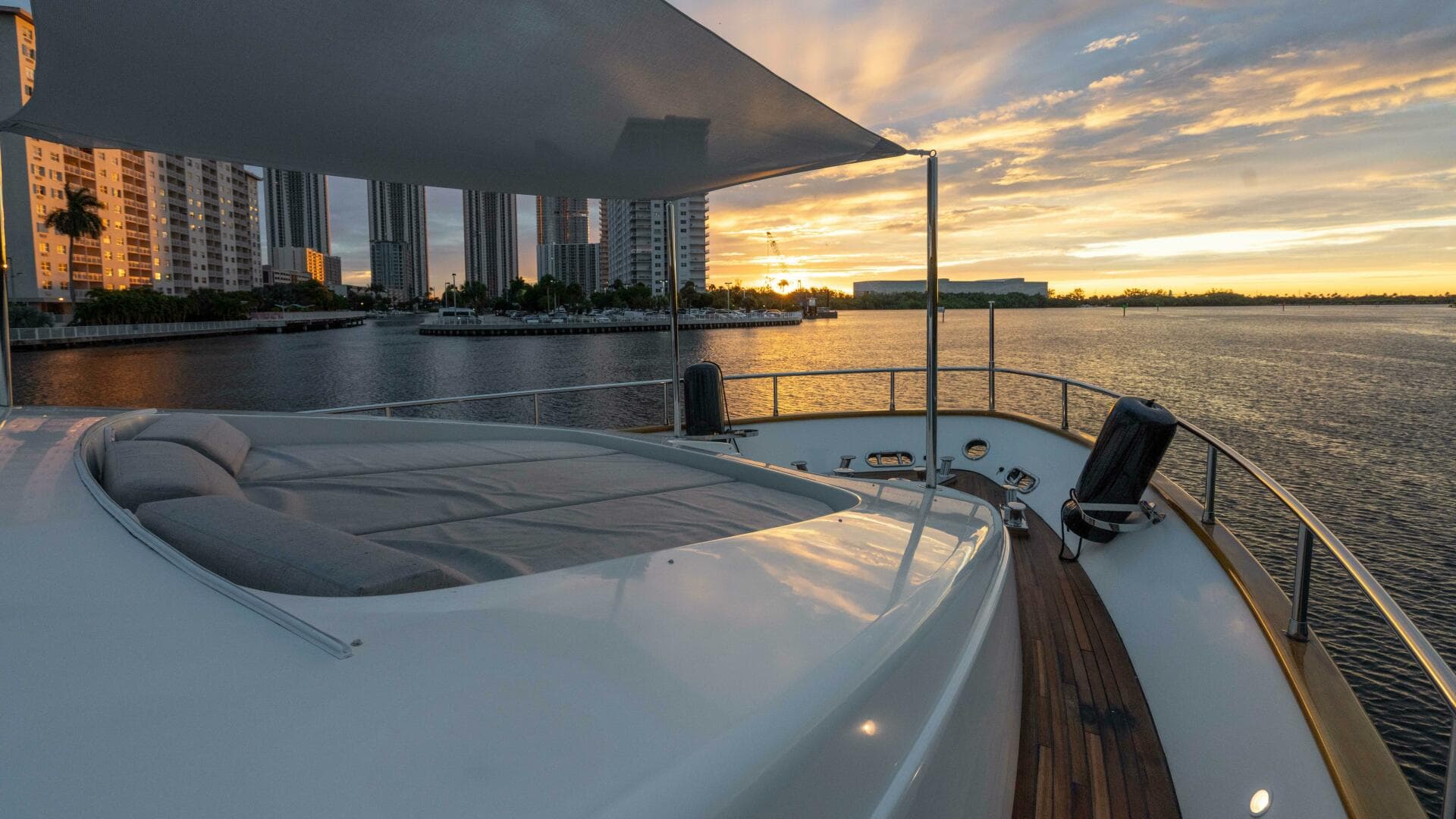 2005 Sanlorenzo SL82