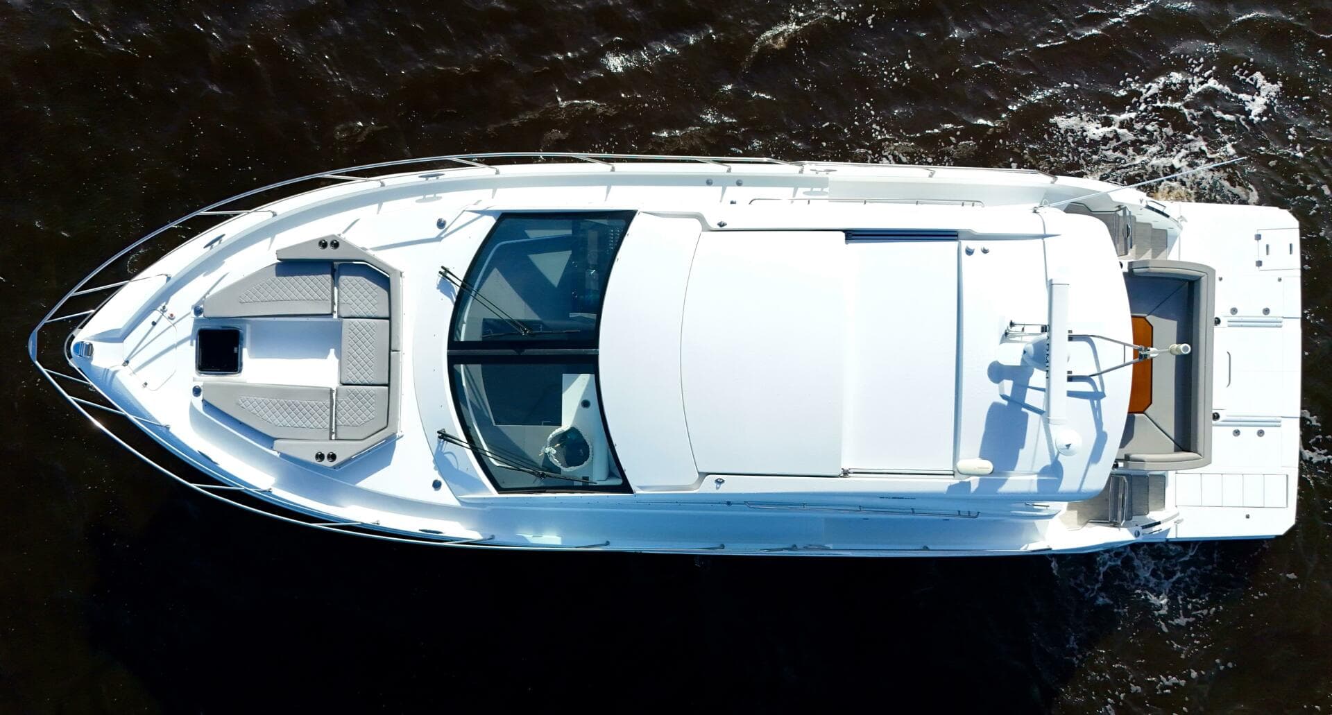 2020 Cruisers Yachts 50 Cantius