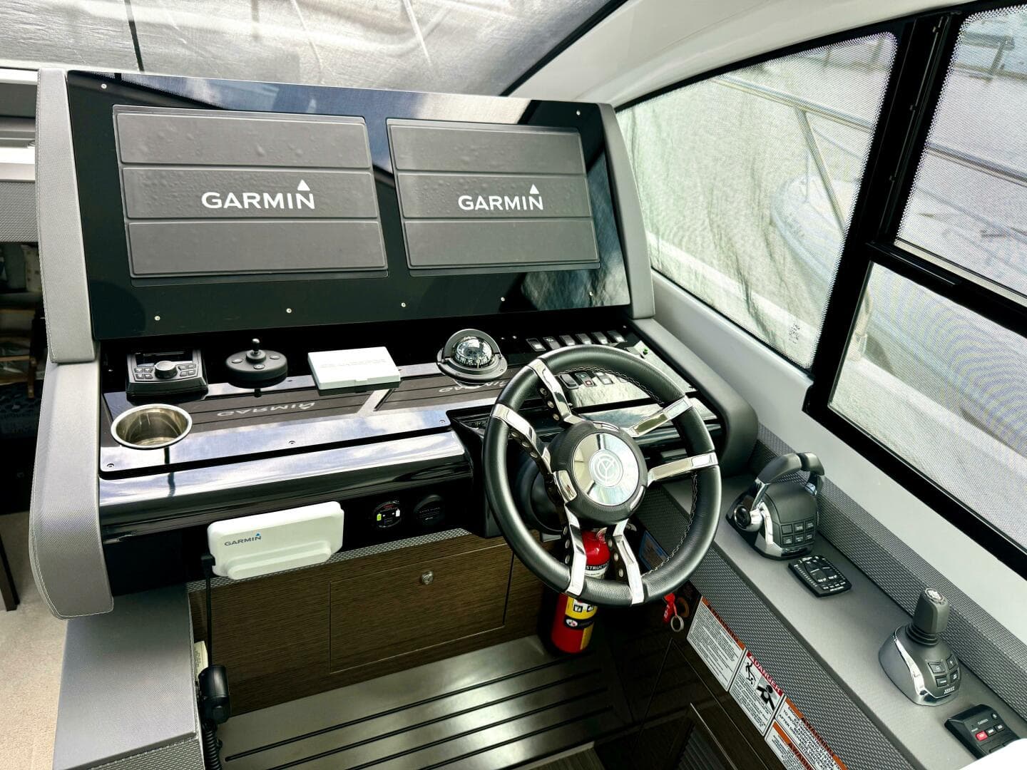 2020 Cruisers Yachts 50 Cantius