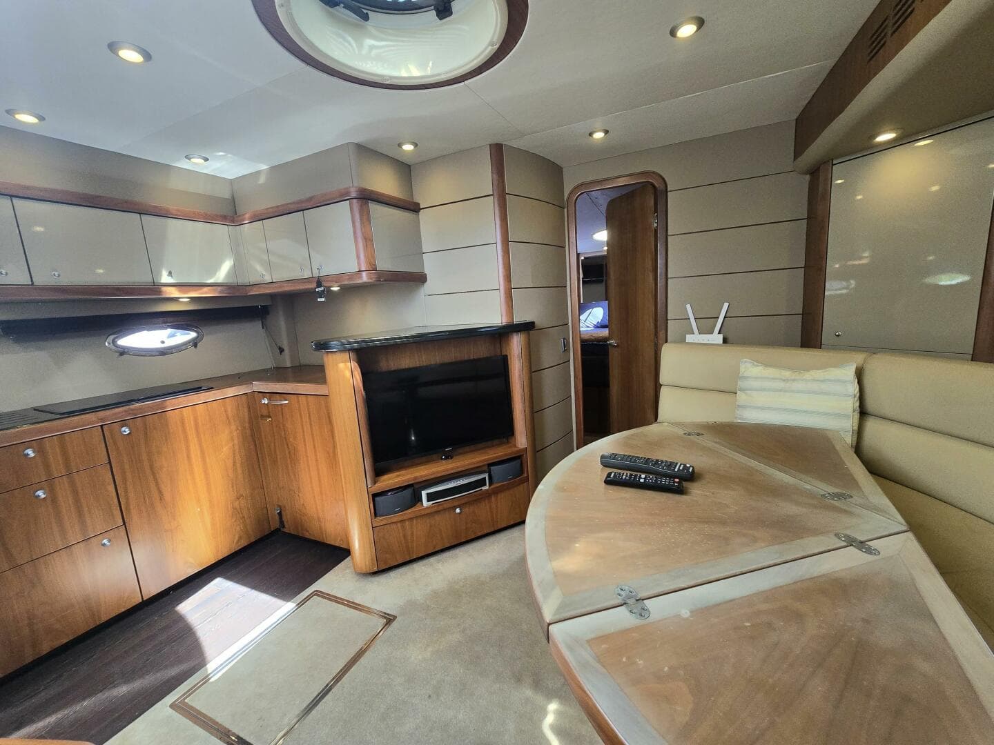 2009 Sunseeker Portofino 47