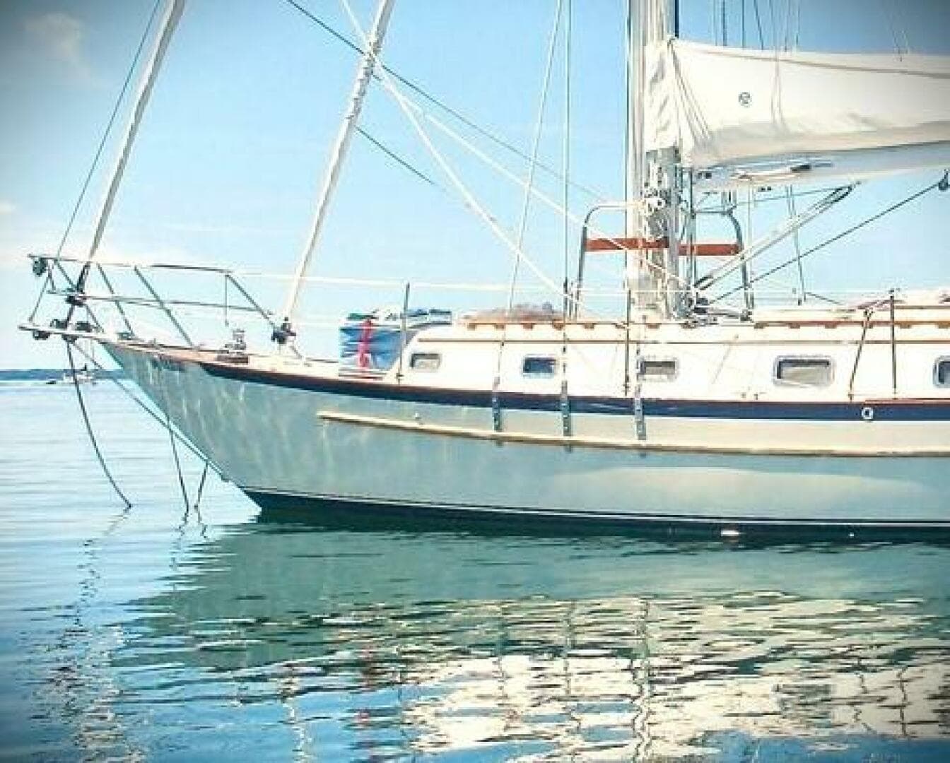 1995 Pacific Seacraft 37