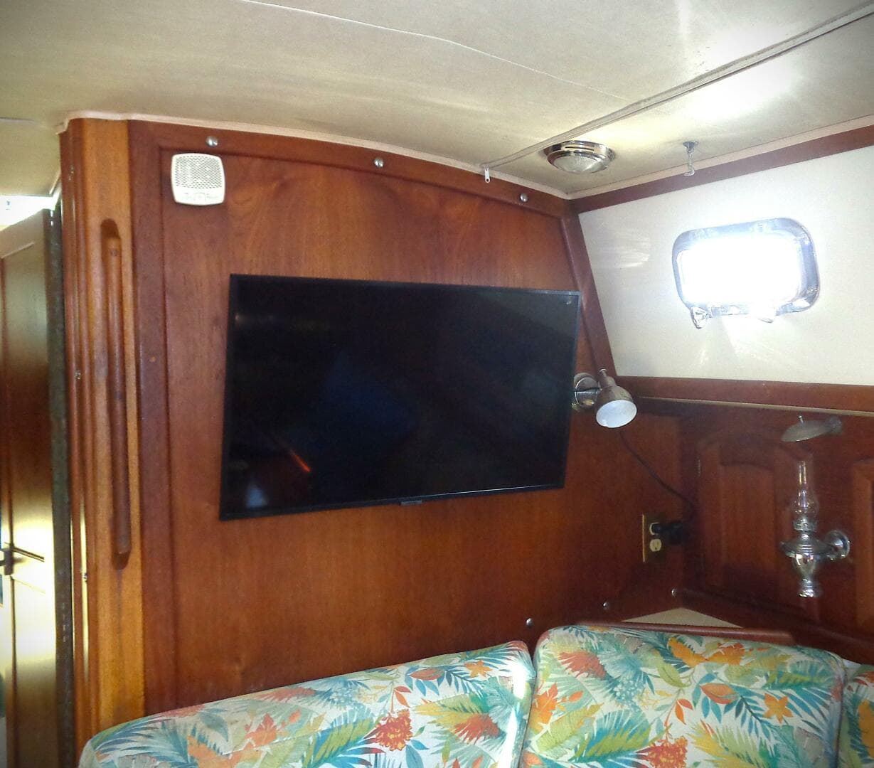 1995 Pacific Seacraft 37