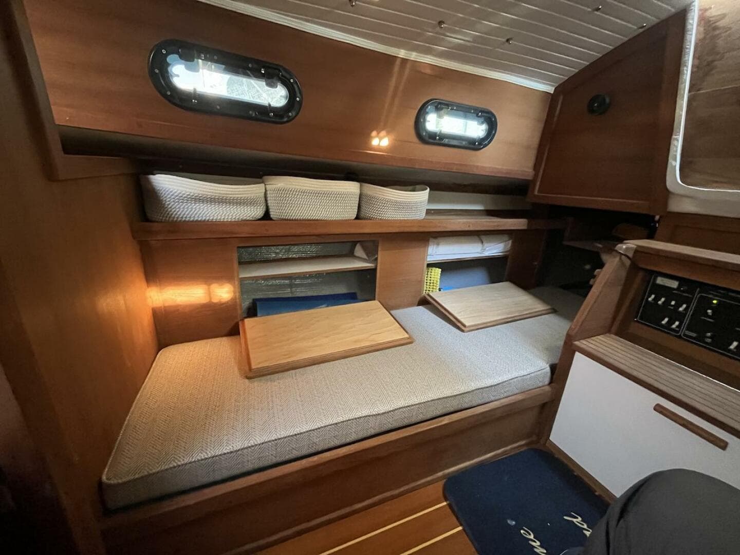 2017 Com-Pac 23 Mk IV