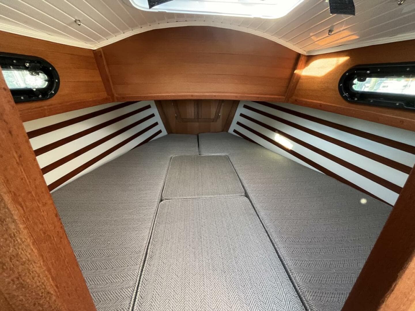 2017 Com-Pac 23 Mk IV