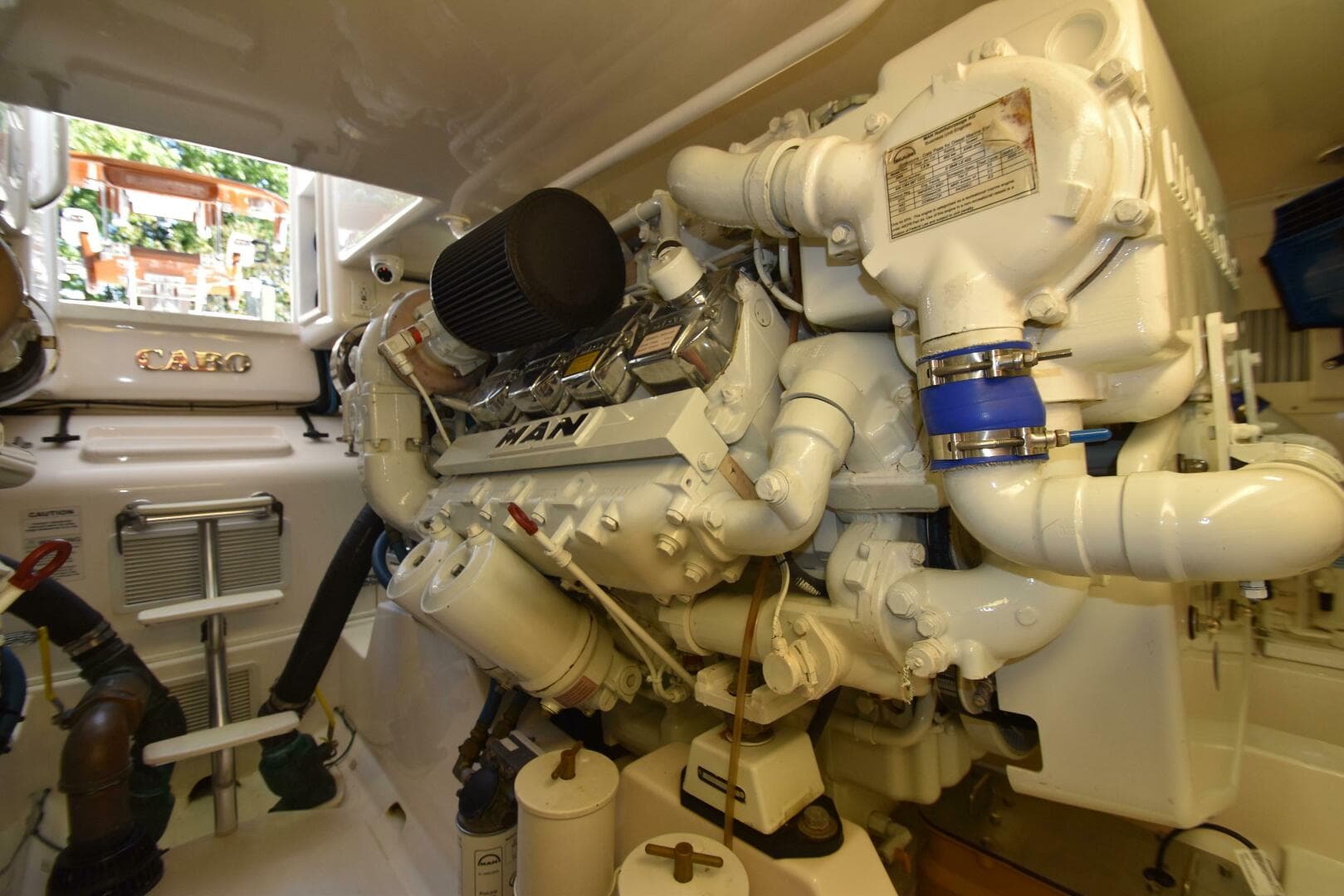 2008 Cabo 43 Convertible