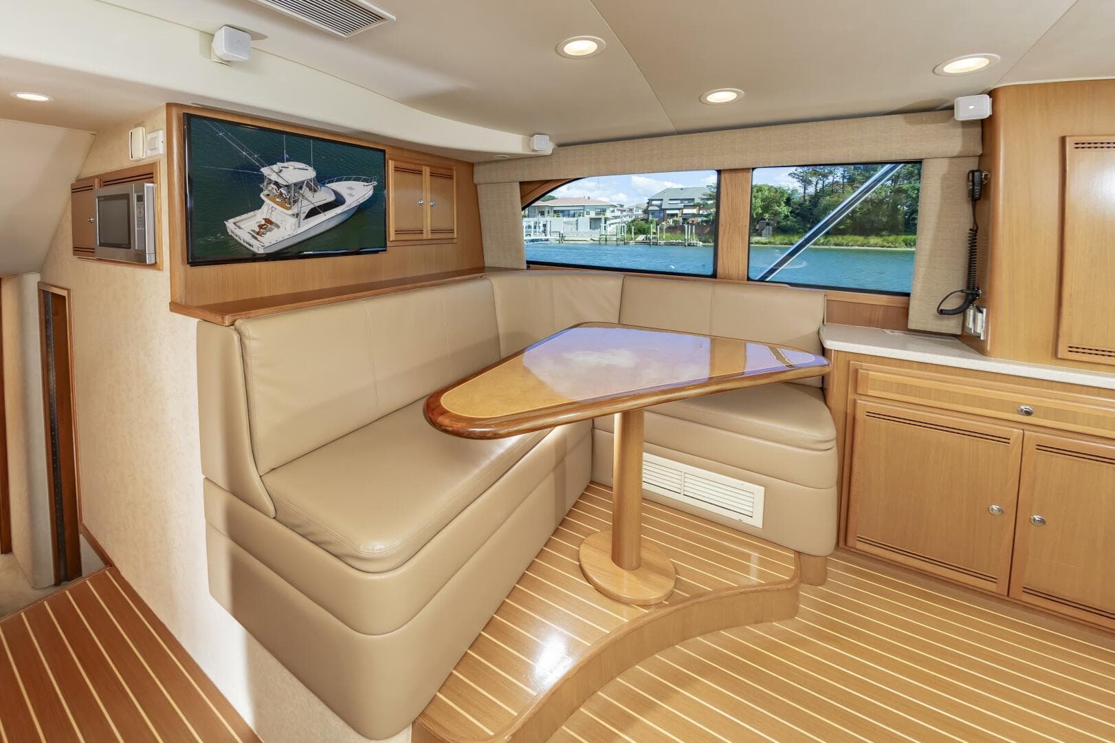 2008 Cabo 43 Convertible