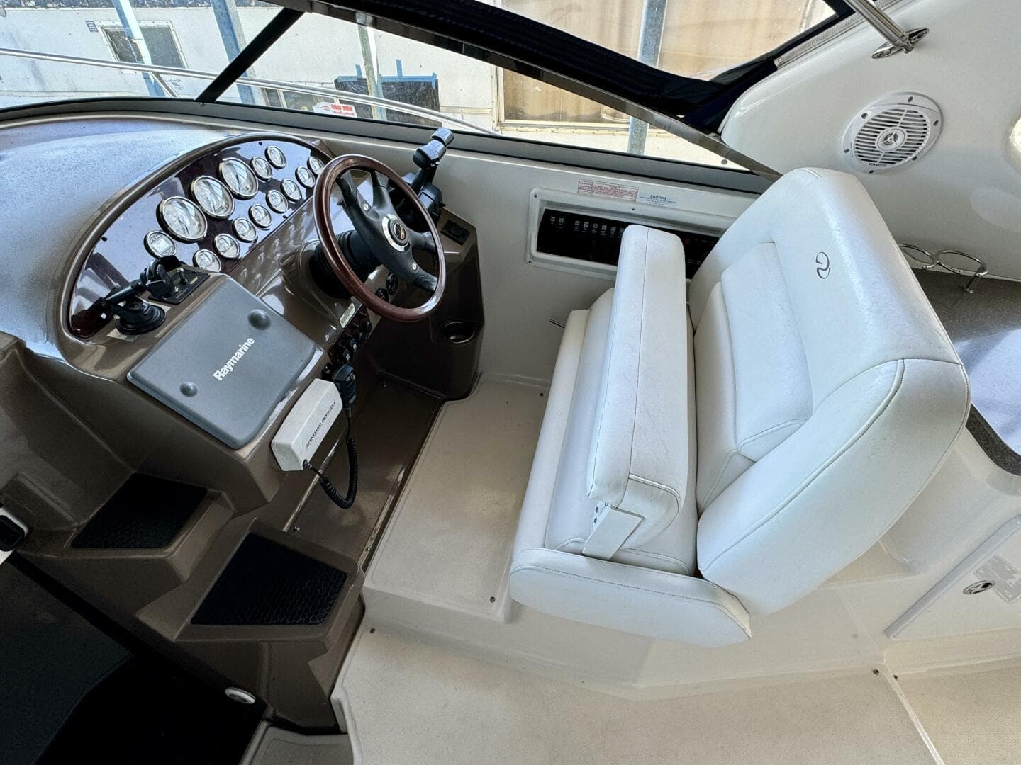 2006 Regal 3360 Window Express