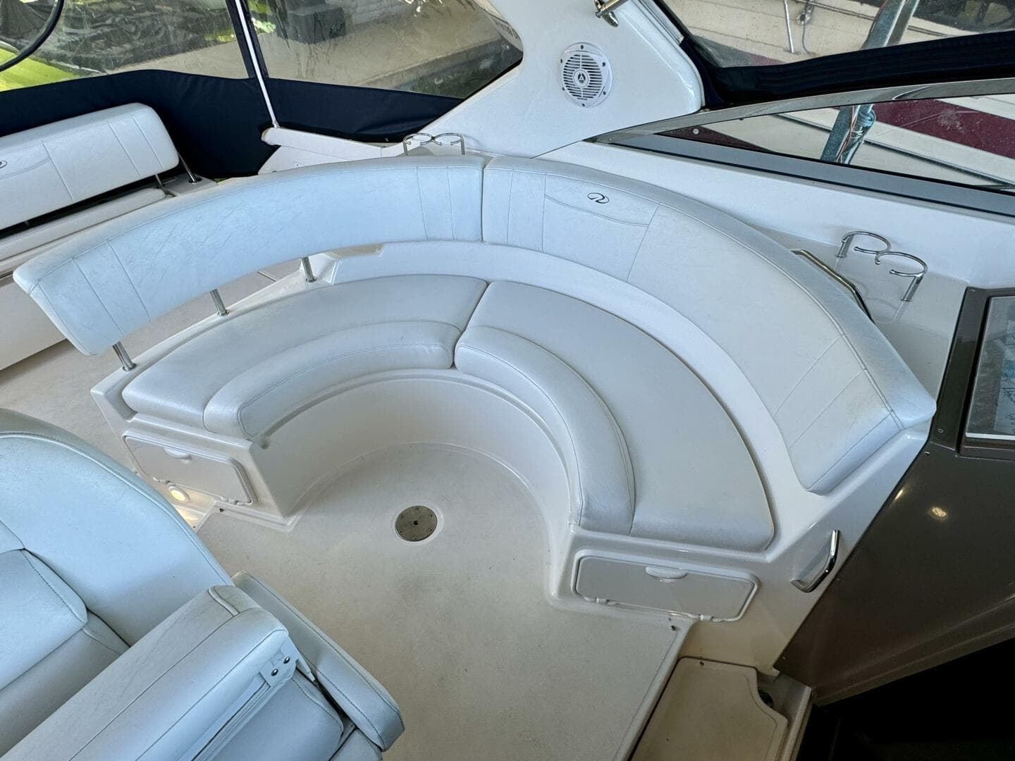 2006 Regal 3360 Window Express