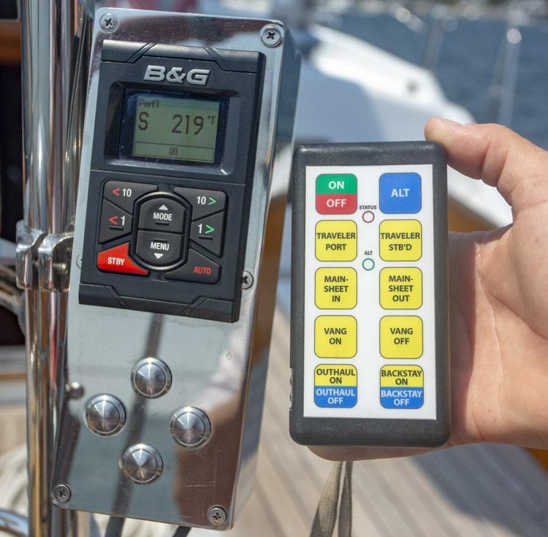 Remote Wireless And Helm Controls For Mainsheet In Out and Traveler