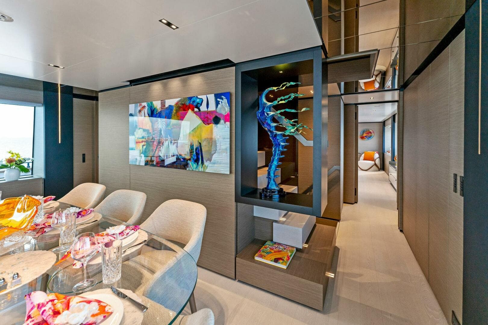 2024 Custom Line Navetta 33