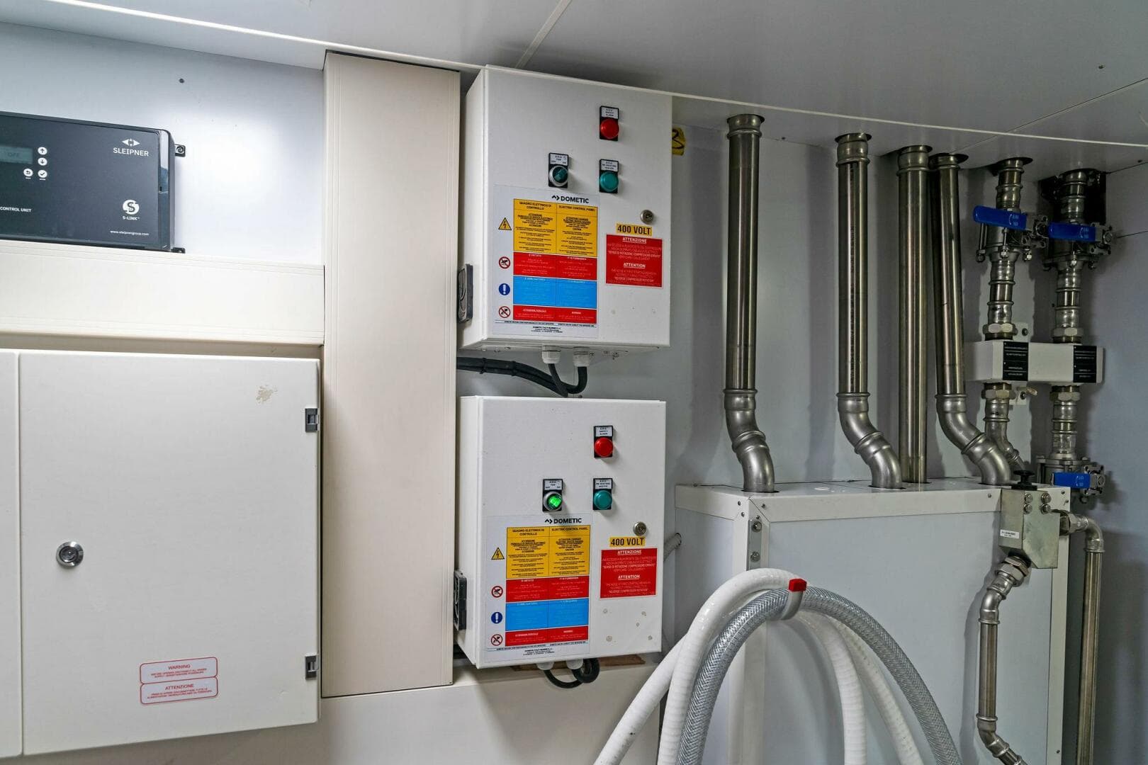 2024 Custom Line Navetta 33