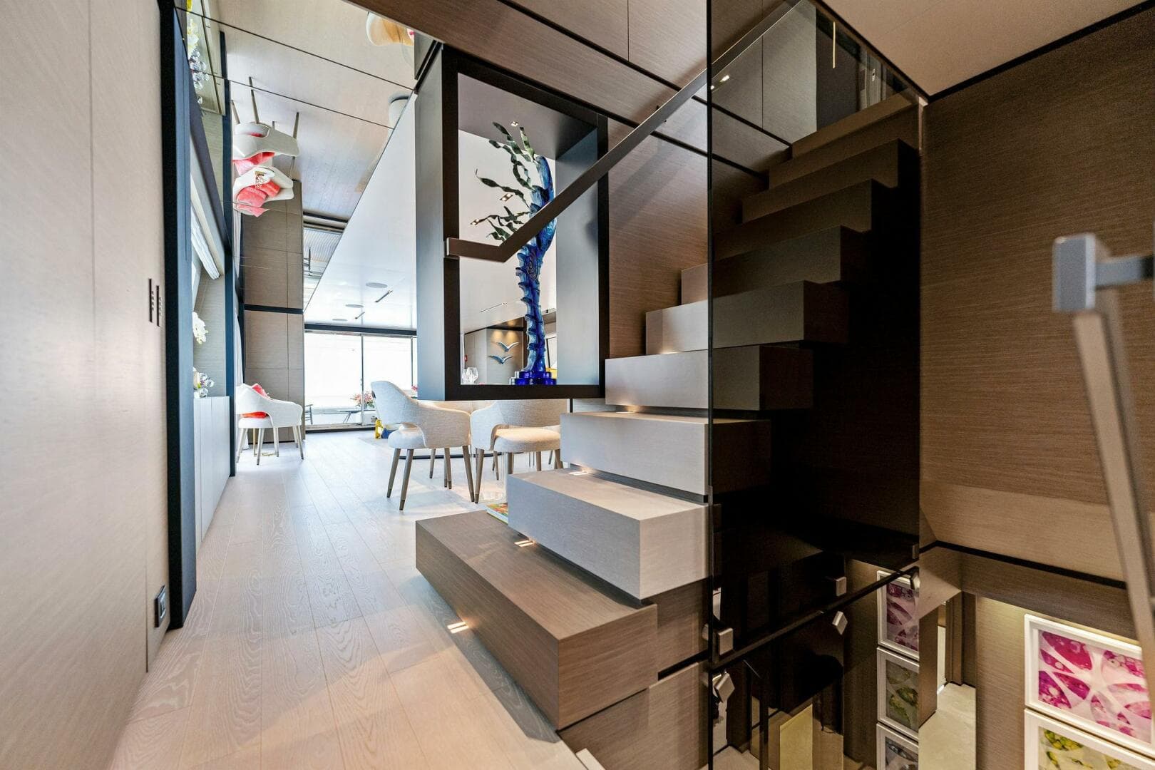 2024 Custom Line Navetta 33