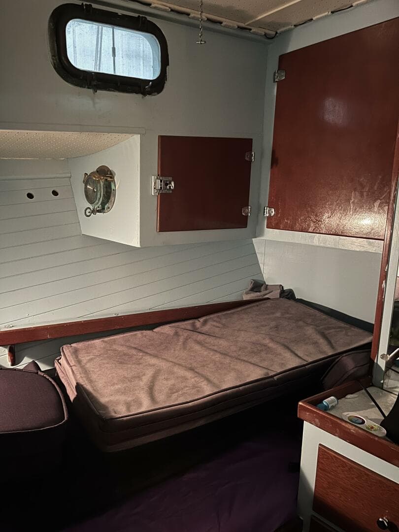 Single stateroom to port