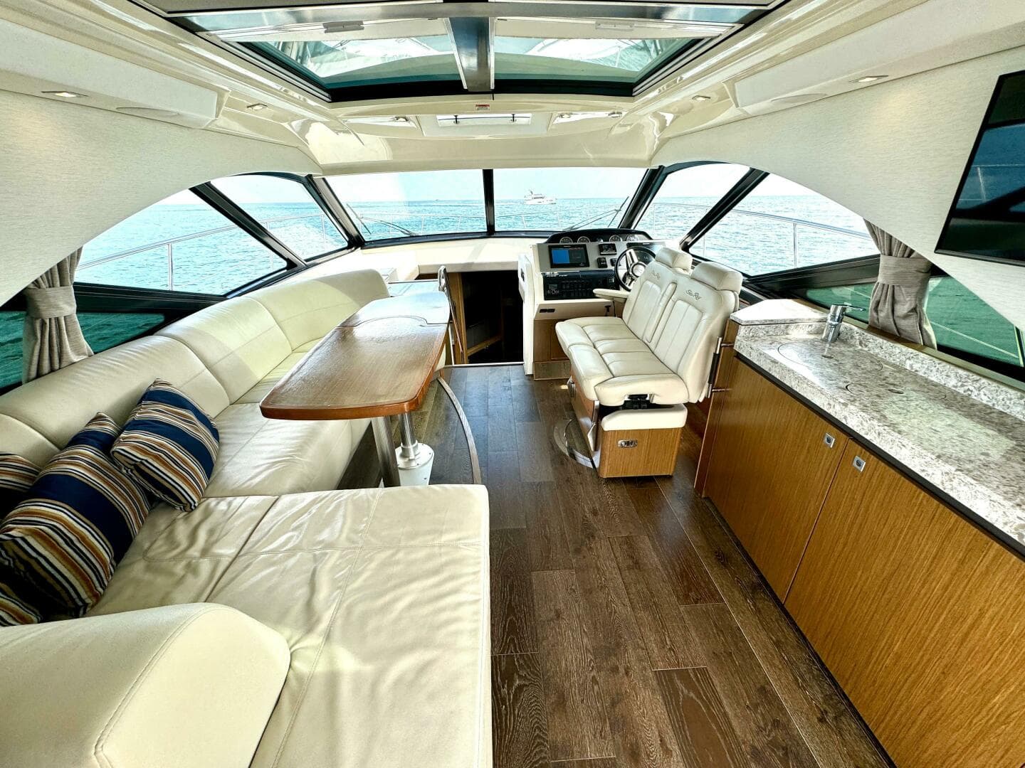 2017 Sea Ray 510 Sundancer