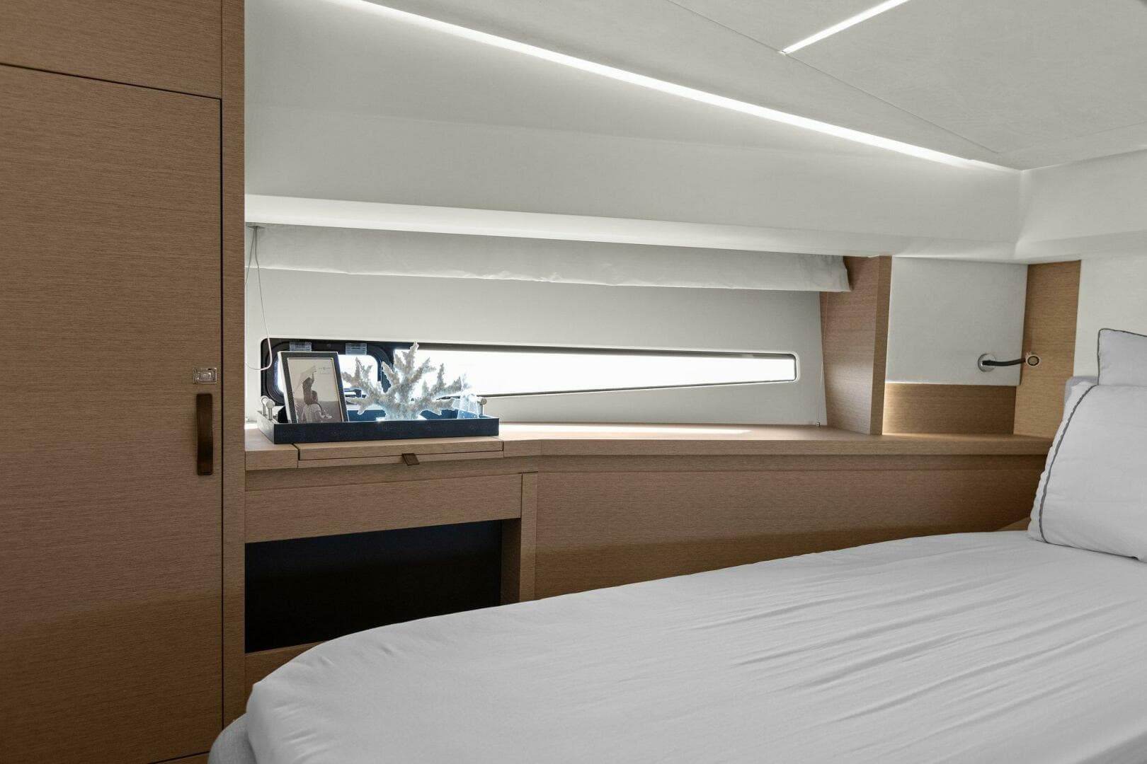 2022 Prestige 460 Flybridge - Brace Yourself Too -Guest Stateroom