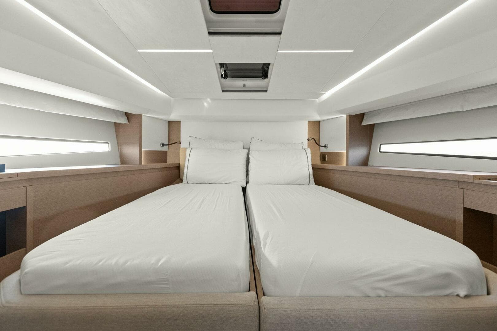 2022 Prestige 460 Flybridge - Brace Yourself Too -Guest Stateroom