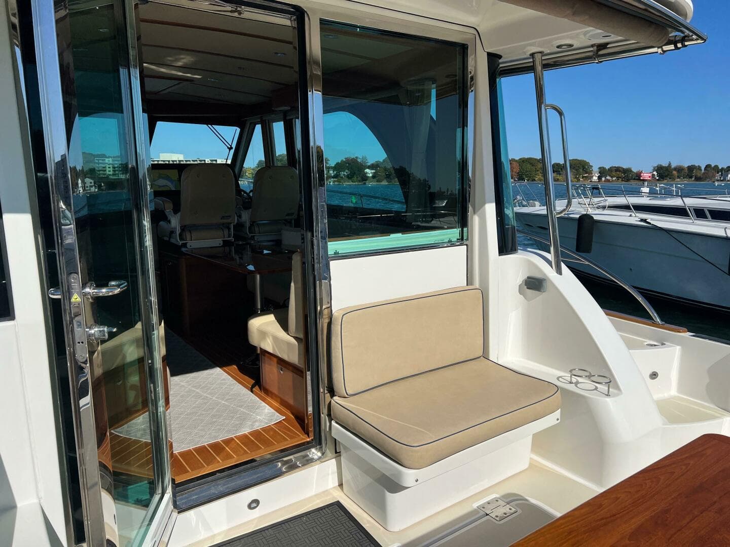 2018 Sabre 45 Salon Express