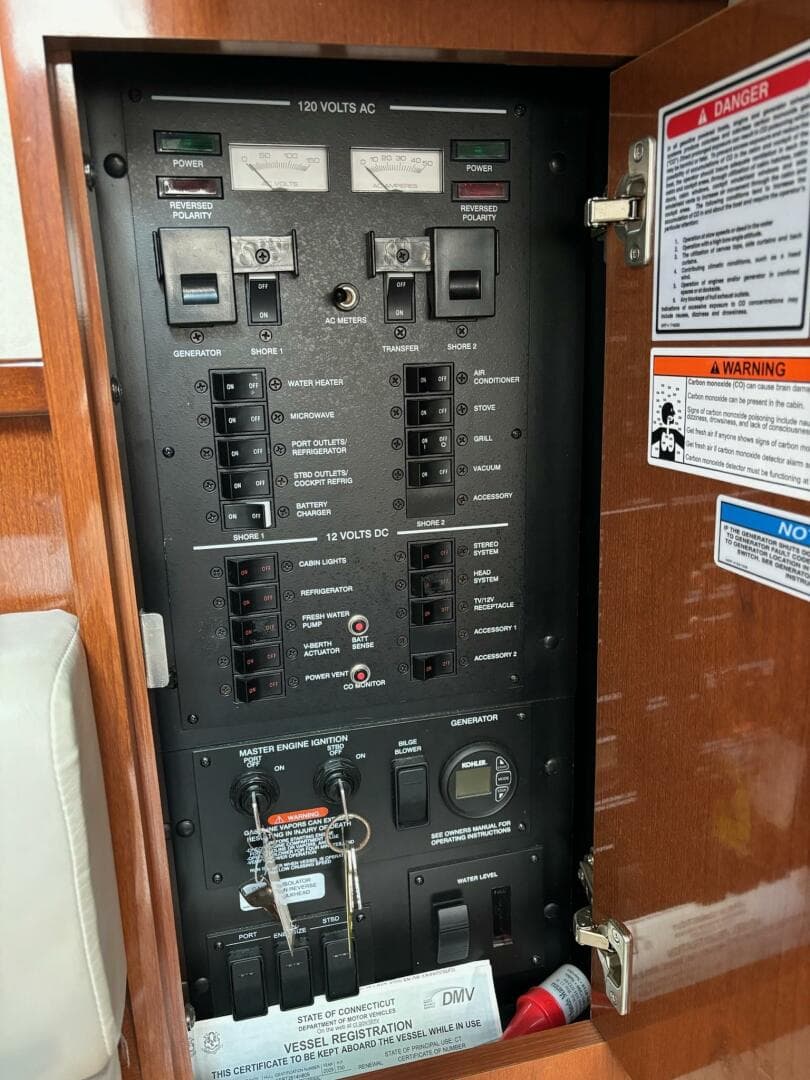 2009 Sea Ray SUNDANCER 350