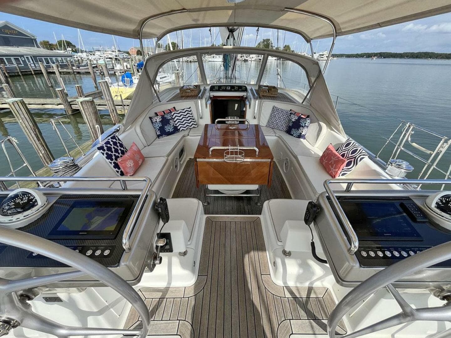 Cockpit Fwd from Helms