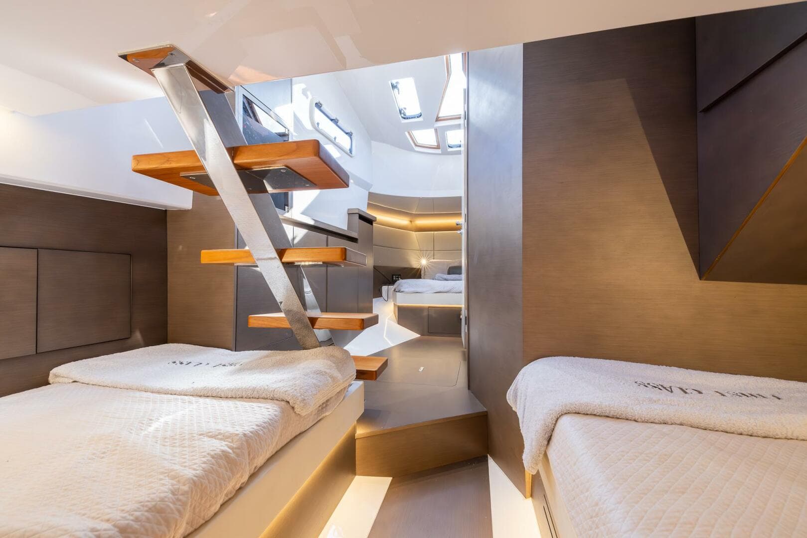 2022 Tesoro 38T Cruiser