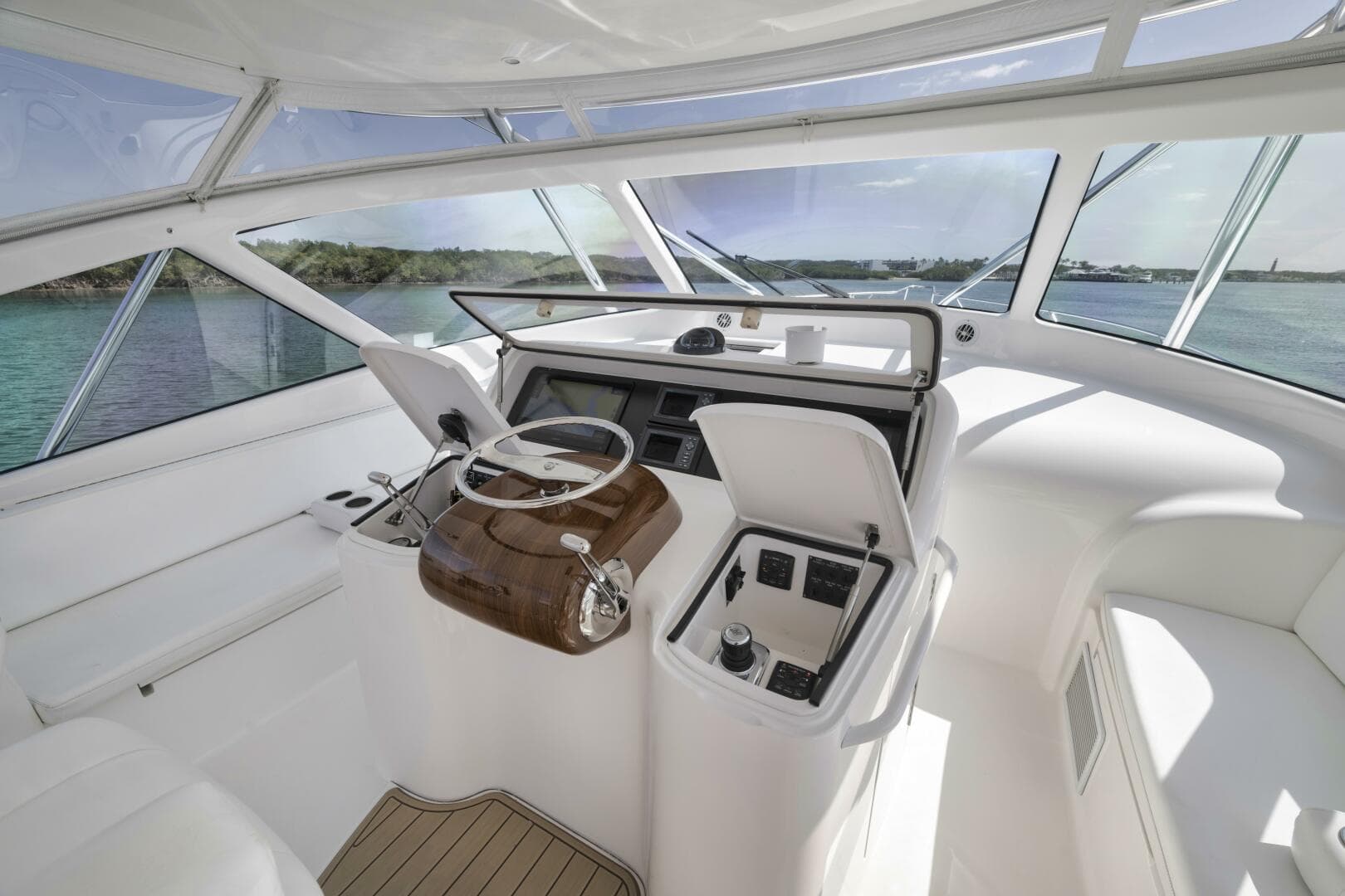2012 Viking 42 Open