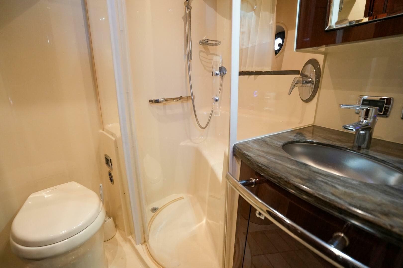 2013 Sea Ray 610 Sundancer