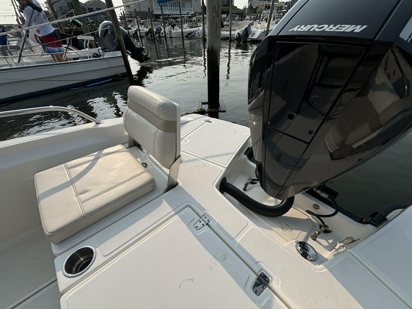 2023 Boston Whaler 250 Dauntless