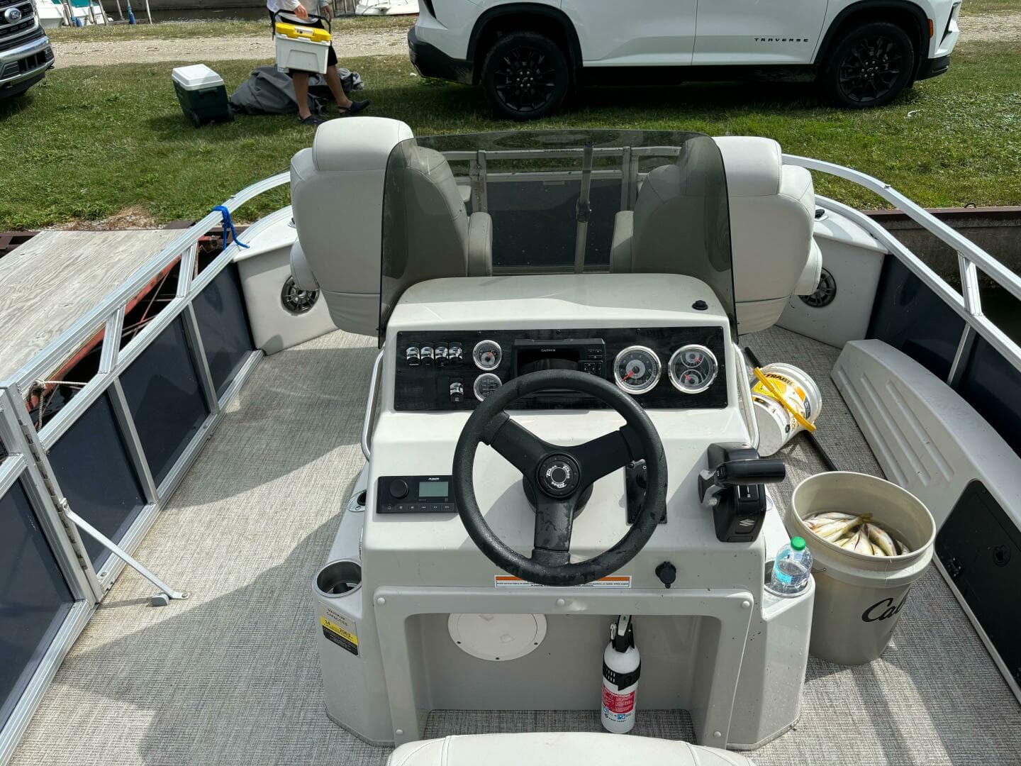 2022 Tahoe GT2585 Center Console Fishing Tritoon