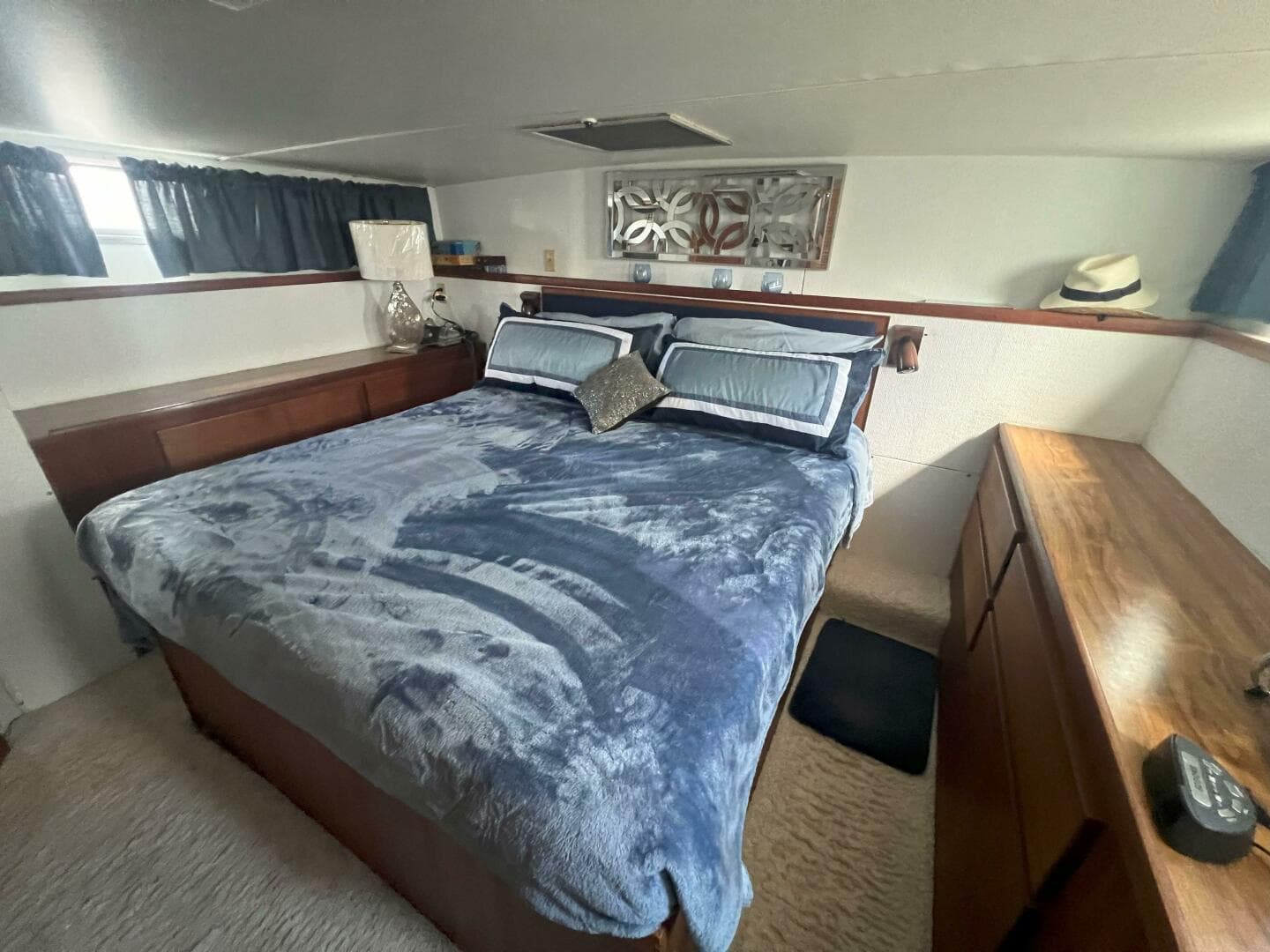 1978 Chris-Craft 410 Motor Yacht