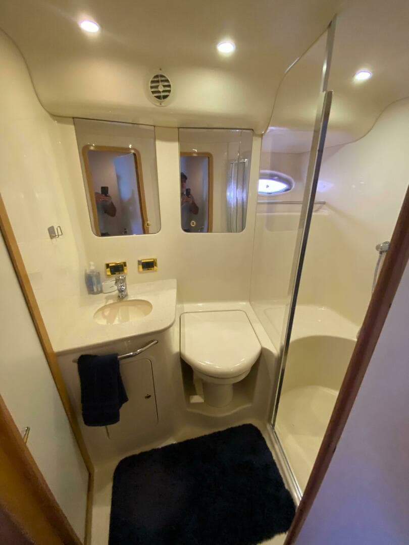 1998 Sea Ray 480 Sedan Bridge